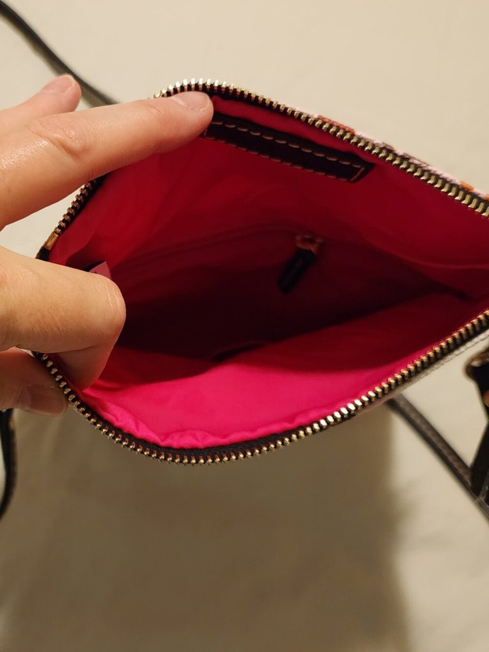 Disney Cats Dooney & Bourke Crossbody, Disney Parks Exclusive - Picture 7 of 8